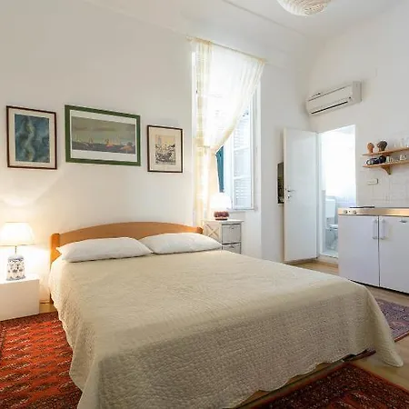 Apartment Old Town Port